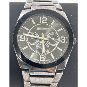Hennessey Black Dial Round Silver Tone Stainless Steel Band Watch 8 Inch Mens